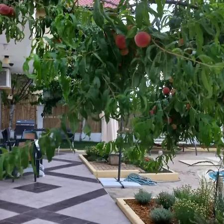 Holiday home вила жаклин - Private House Jaklin With Pool *