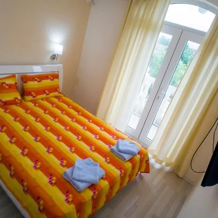 Ferienhaus вила жаклин - Private House Jaklin With Pool
